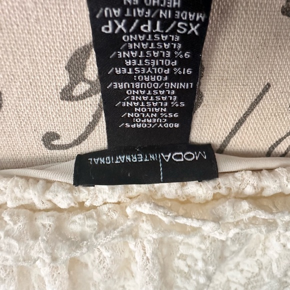 Ivory Lace Off-Shoulder Midi Dress with Liner & Double Layer Lace Breast NWOT - Picture 6 of 6